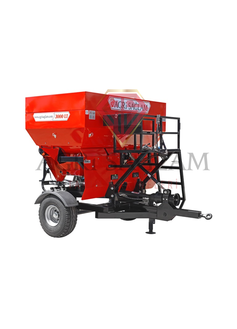2500 LITER TOWED TYPE HORIZONTAL MIXER FERTILIZER SPREADER
